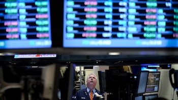 Wall Street abre con bajadas