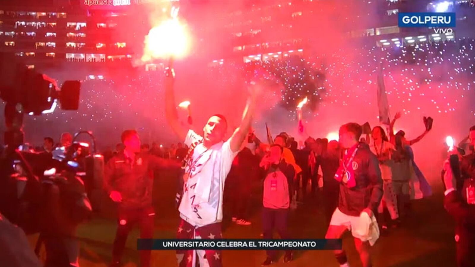 El apagón del Monumental al estilo 2023: así celebró Universitario el tricampeonato de Liga 1 ante sus hinchas.