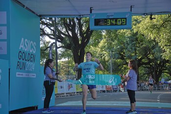 34 minutos 9 segundos fue