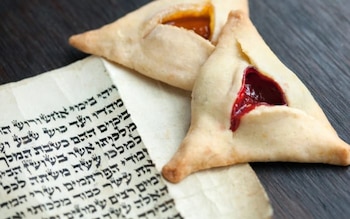 La lectura de la Meguilá de Ester, costumbre principal de la festividad, reúne a comunidades en todo el mundo