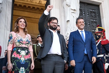 Gabriel Boric visito el Congreso de la Nacion