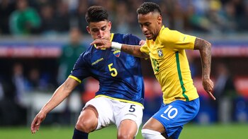 Fernando Gaibor enfrentando a Neymar