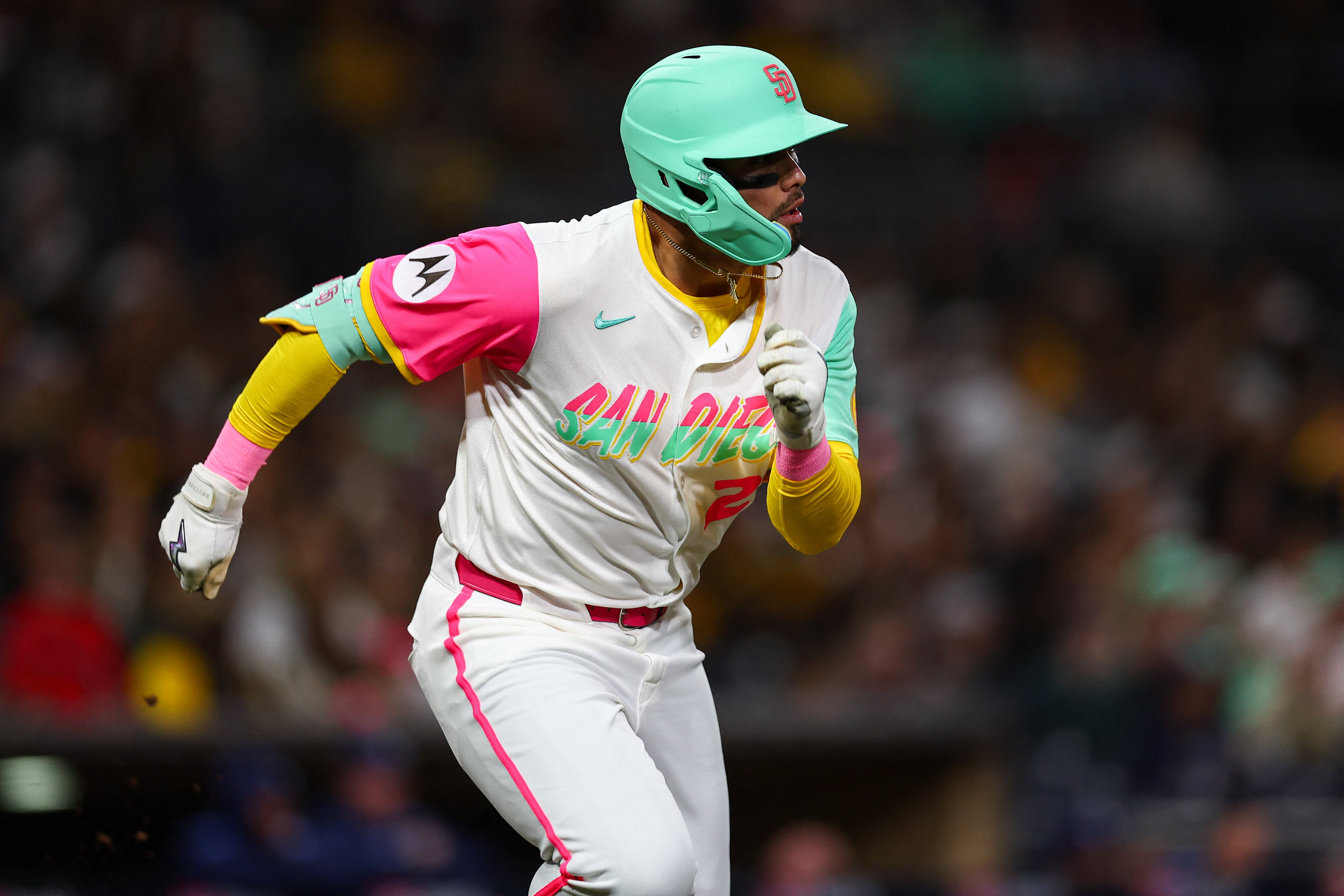 Los San Diego Padres colocan al jardinero mexicano Tirso Ornelas para asignación al inicio del Spring Training 2026. (Foto: Chadd Cady-Imagn Images)