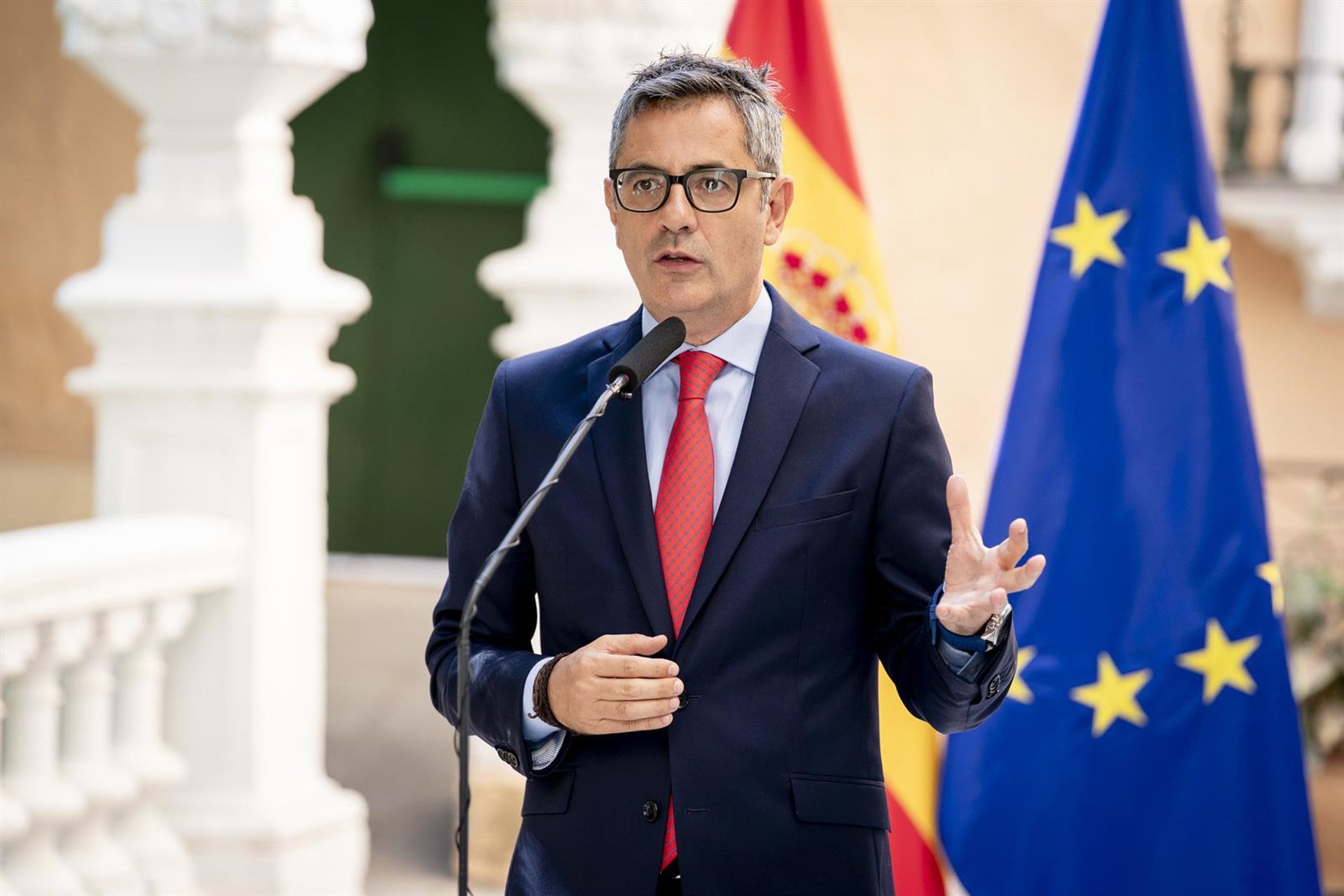 02/09/2026 El ministro de la Presidencia, Justicia y Relaciones con las Cortes, Félix Bolaños, atiende a los medios de comunicación, en el Palacio de Parcent, a 2 de septiembre de 2026, en Madrid (España). Bolaños ha pedido