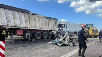 Al menos tres muertos y 25 heridos en un accidente de autobús en una carretera en la costa de Egipto