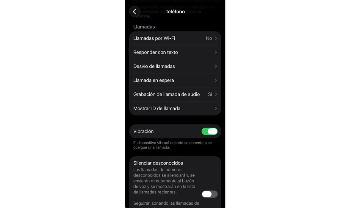 En iPhone, es necesario ir a Ajustes, seleccionar Teléfono y desactivar la opción Mostrar mi identificador de llamadas. (Apple )