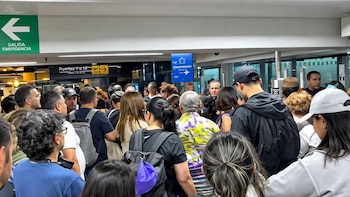 Caos en el AICM por cancelación de vuelos Air France este 12 de septiembre: anuncian facilidades para afectados