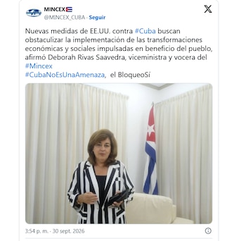 La madre de Rogelio Adrián es Déborah Rivas Saavedra, actual viceministra de Comercio Exterior y la Inversión Extranjera. Foto retomada del Periódico Cubano.