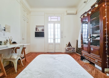 Uno de los 19 dormitorios