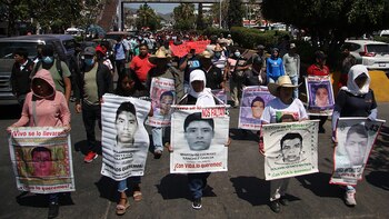 Instituto de Transparencia de México ordena al Gobierno revelar informes sobre Ayotzinapa
