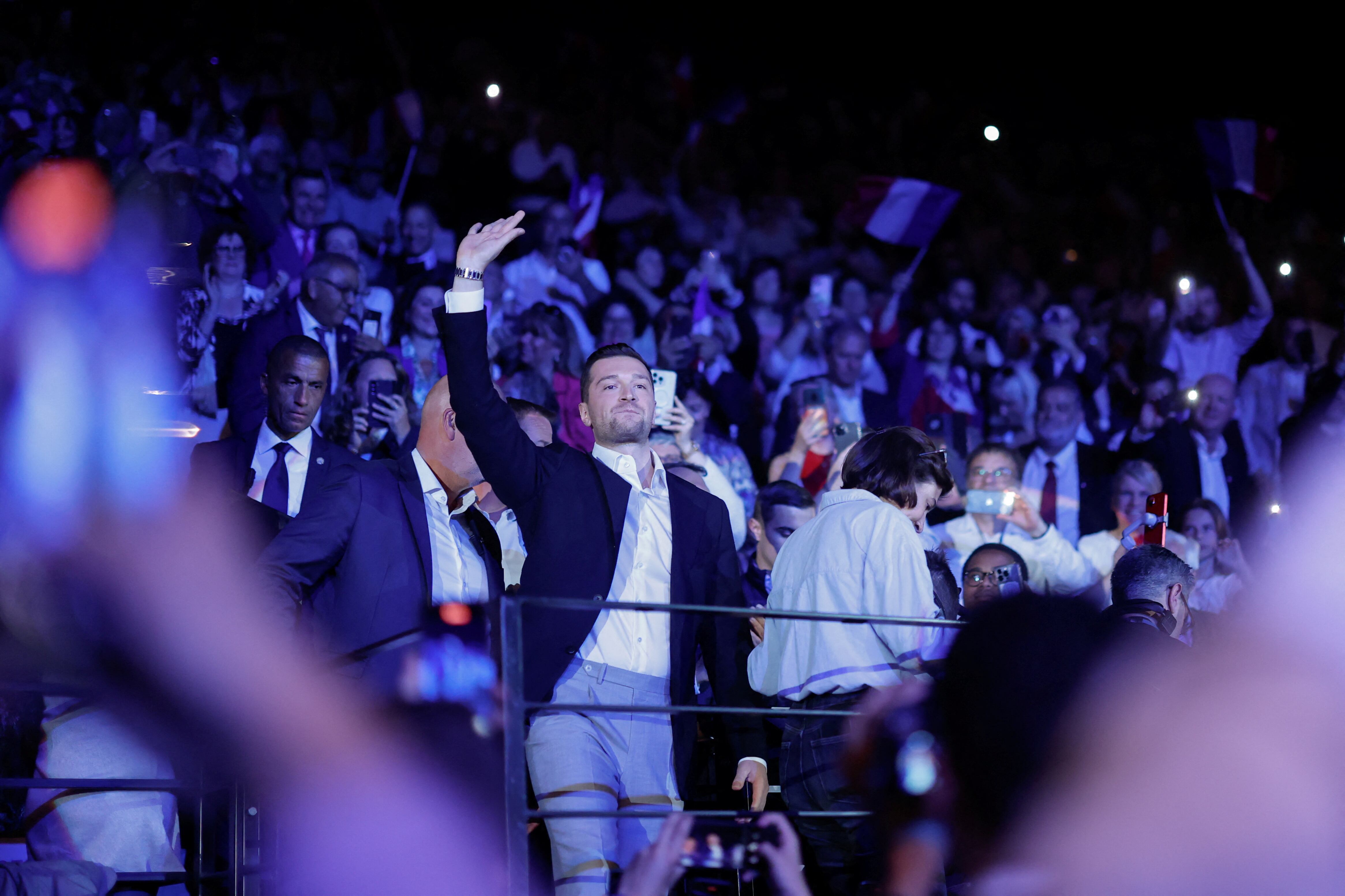 El líder de extrema derecha francés Jordan Bardella, presidente del partido Agrupación Nacional (RN), en Francia, a 1 de mayo de 2025. (REUTERS/Manon Cruz)