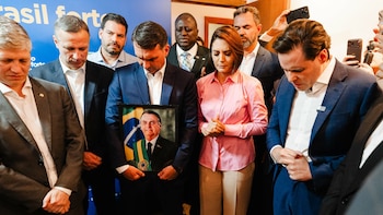 Flávio y Michelle Bolsonaro aparecieron juntos por primera vez desde la disputa familiar que impactó en la campaña