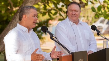 Iván Duque y Mike Pompeo (AFP/Archivo)