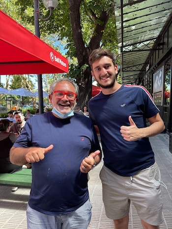 Junto a Gastón Riveira