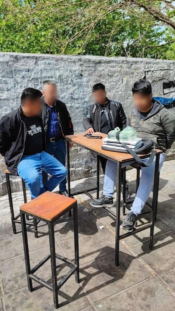 Algunos de los detenidos en