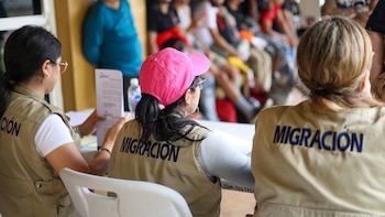 El Instituto Guatemalteco de Migración identifica a 400 hondureños en caravana y ordena la salida de 106 de ellos