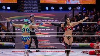 Olympia y Persephone se juegan