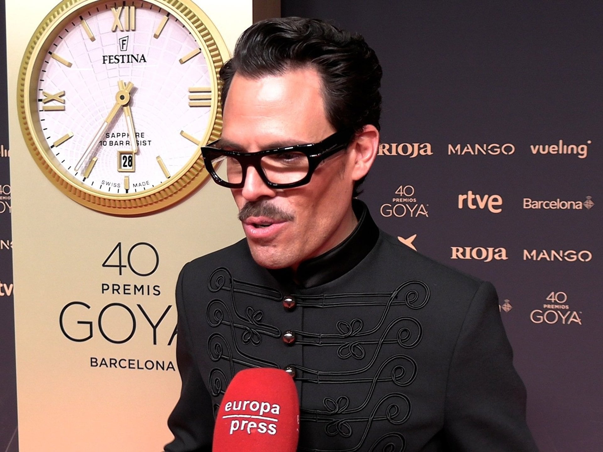 Juan Avellaneda adelanta en los Goya cómo será el vestido de novia de Nieves Álvarez: «Va a ser espectacular»