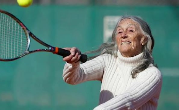 Ana Obarrio volvió a representar a la Argentina en torneos internacionales de tenis de la categoría +85 a los 92 años (Infobae en Vivo)