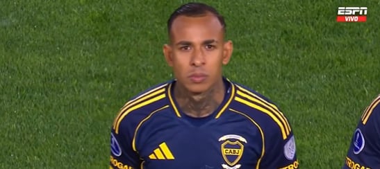 Silbidos e indiferencia: así recibieron los hinchas de Boca Juniors a Sebastián Villa