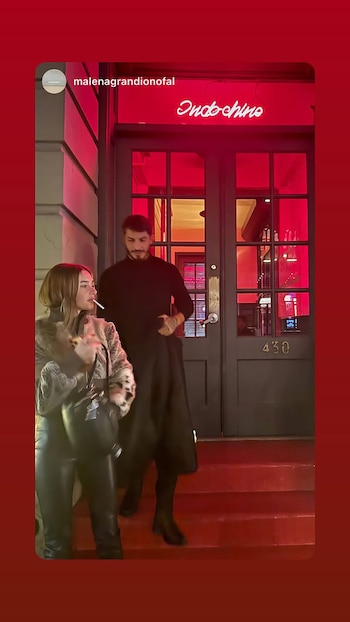 La pareja ya no esconde