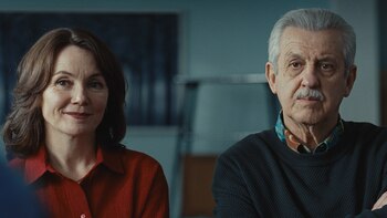 Álvaro Cervantes gana el premio