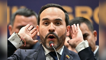 La canción que varios usuarios en redes sociales pidieron que se escuche durante la posesión presidencial de Abelardo de la Espriella: “Patria Milagro”