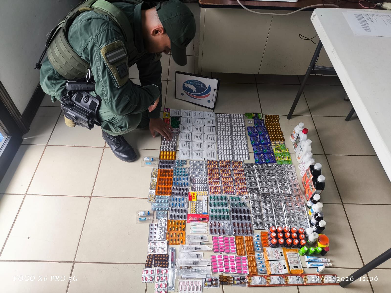 Productos como medicamentos, textiles y calzado falsificado forman parte del mercado ilegal que se consume en el país. Fuente: Ministerio de Seguridad Pública