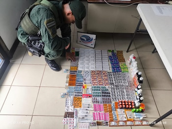 Productos como medicamentos, textiles y calzado falsificado forman parte del mercado ilegal que se consume en el país. Fuente: Ministerio de Seguridad Pública