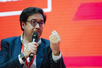 Imagen PC2X4KU7W5ELRB67EEMX3OBWAQ