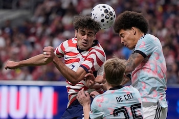 La falta de minutos de Gio Reyna en la Bundesliga genera incertidumbre sobre su inclusión en la lista mundialista de Estados Unidos (AP Photo/Mike Stewart)
