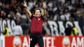 André Carrillo – Fernando Diniz - Corinthians – Brasileirão - Perú – deportes – 7 octubre