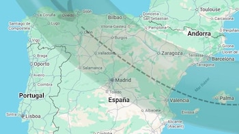 El eclipse solar de agosto dispara la demanda y triplica precios en el norte de España, según Destinia