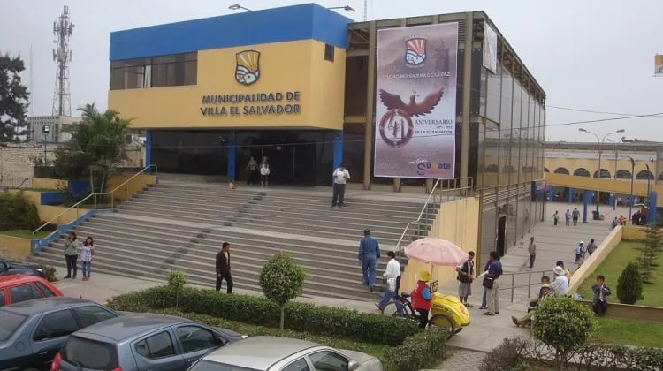 Villa El Salvador espera a las 17:00 los primeros datos de boca de urna