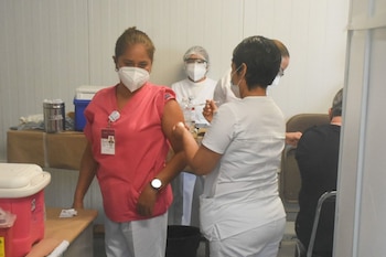 CANCÚN, QUINTANA ROO, 13ENERO2021.- Personal