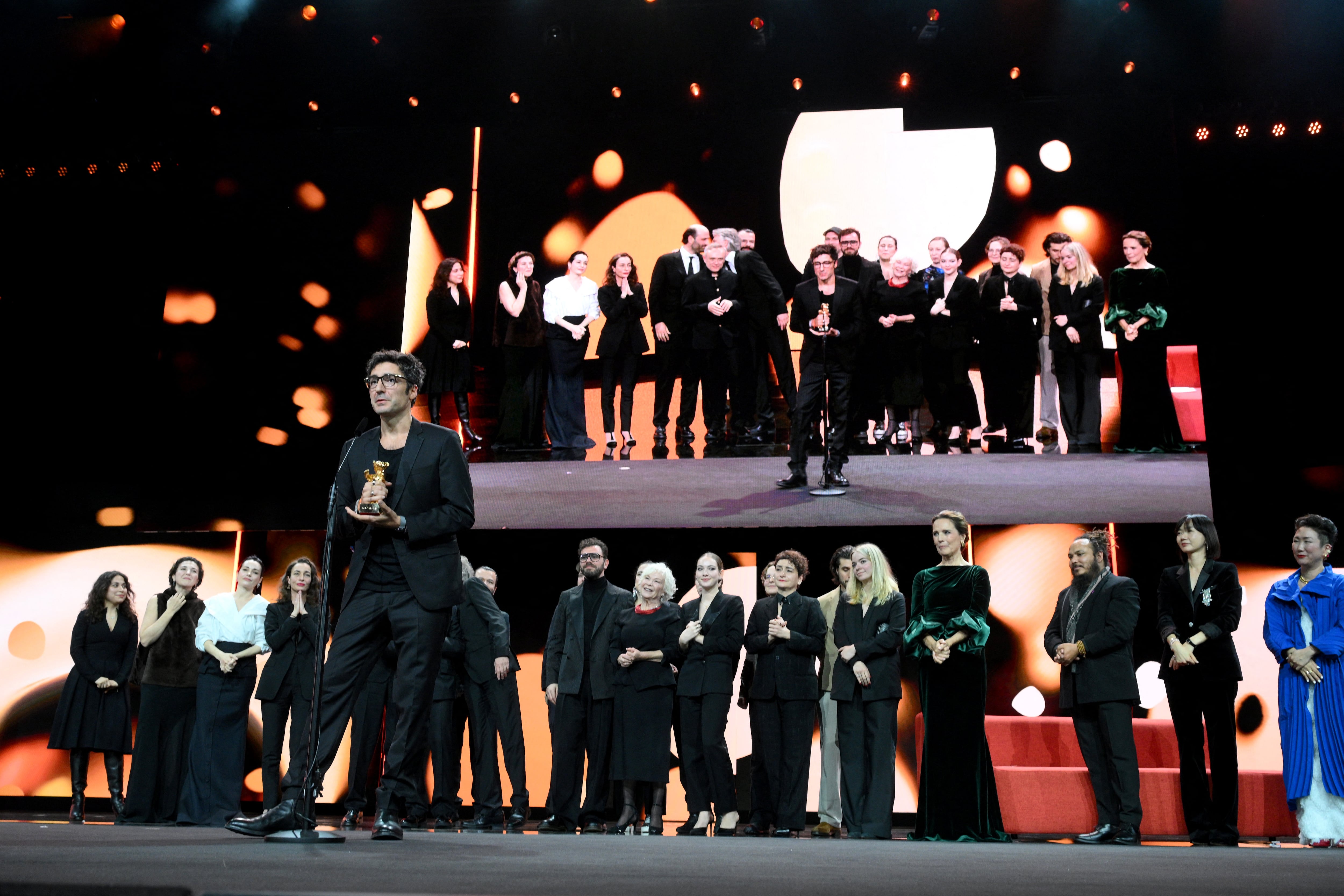 Yellow Letters, dirigida por Ilker Catak, se alzó con el Oso de Oro en el Festival de Cine de Berlín 2026