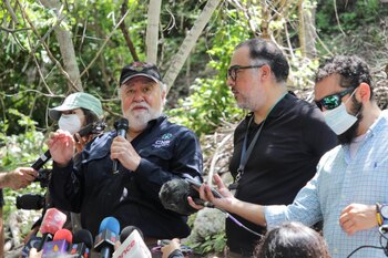 Alejandro Encinas y Omar Gómez