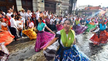 Oaxaca pospone la Guelaguetza hasta