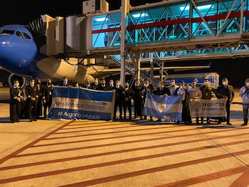 Tripulación de Aerolíneas Argentinas antes