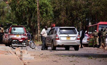 La policía de Uganda y