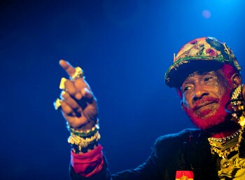 En la imagen, el músico jamaicano Lee 'Scratch' Perry. EFE/Balazs Mohai/Archivo