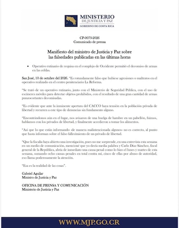 El operativo de inspección en el penal permitió el decomiso de armas punzocortantes. (Cortesía: Ministerio de Justicia y Paz)