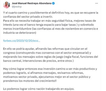 Publicación del exministro José Manuel Restrepo, rector de la Universidad EIA, sobre la revaluación del peso colombiano, la inversión y el crecimiento económico en respuesta a Gustavo Petro - crédito @JrestrP/X
