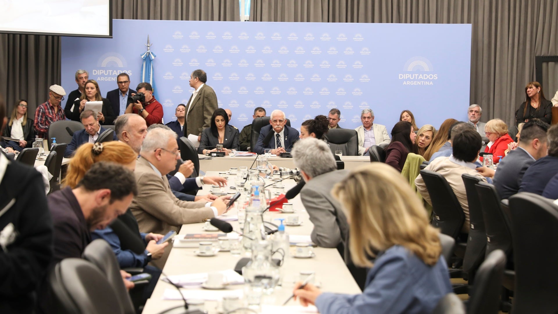 El proyecto de Defensa de la Soberanía fue dictaminado en un plenario de comisiones