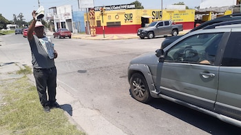 Adrián Herrera, canillita salteño