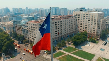 Chile mantiene la tasa en 4,5% mientras sube la inflación y se debilita la economía