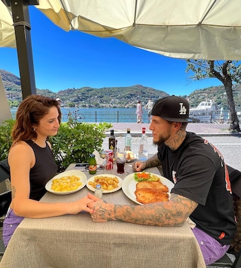 Alex Caniggia y Melody Luz