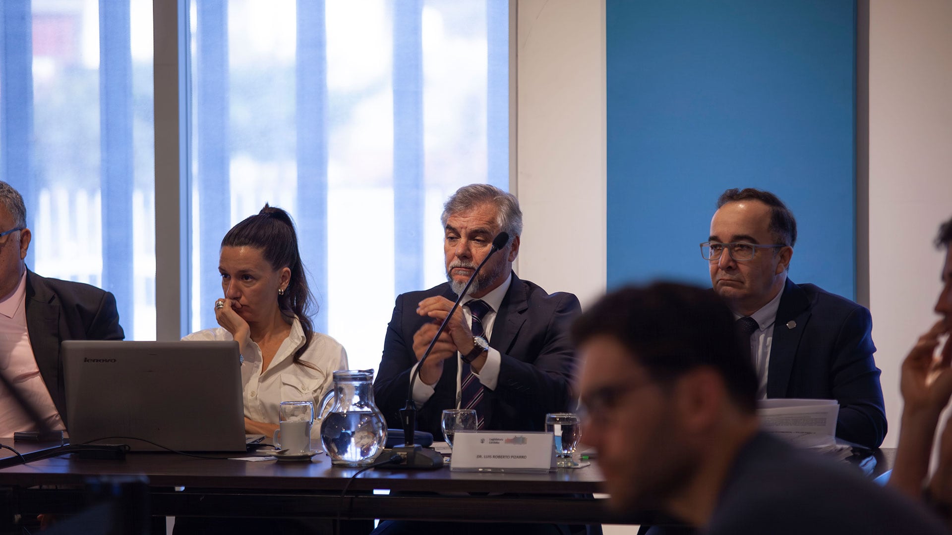 En el centro de la imagen, Luis Pizarro