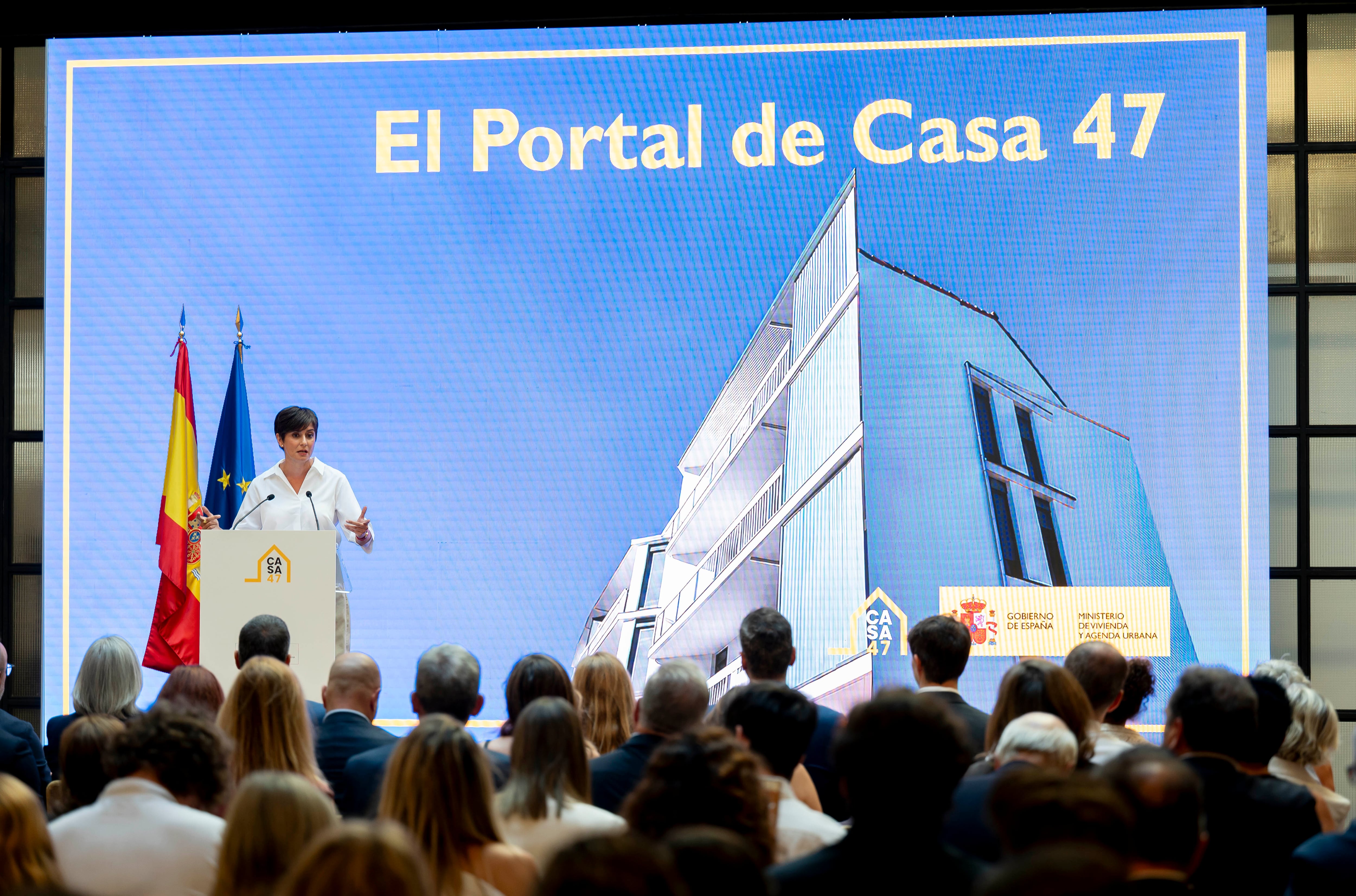 La ministra de Vivienda, Isabel Rodríguez, clausura el acto ‘Más vivienda pública, más vivienda asequible' (Alberto Ortega / Europa Press)