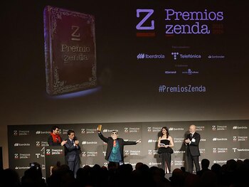 ernando Arrabal recibió el galardón